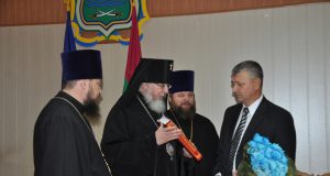 Архиепископ Евлогий поздравил новоназначенного главу Новомосковской райгосадминистрации