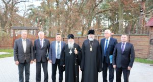 Епископат Днепропетровской епархии поздравили Александра Андриенко с жизненным юбилеем