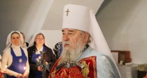 В среду Светлой седмицы митрополит Ириней посетил Свято-Успенский кафедральный собор г. Днепра