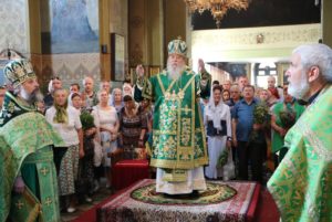 Митрополит Ириней возглавил престольное торжество Свято-Троицкого кафедрального собора г. Днепра