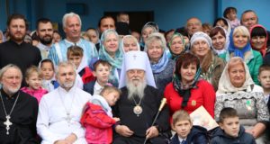 У всіх храмах та монастирях Української Православної Церкви помоляться за дітей-сиріт (+тексти молитов)
